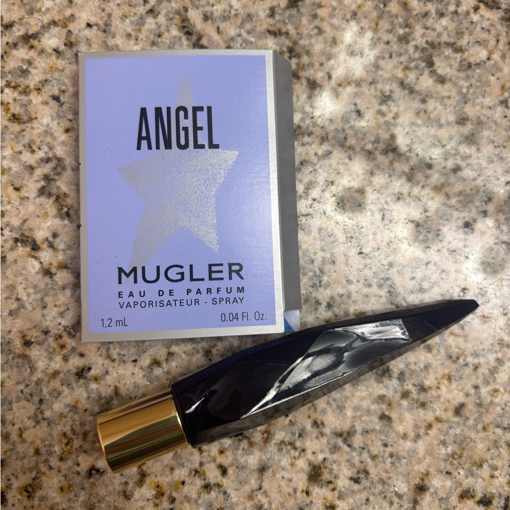 Mugler Alien Eau de Parfum with Gold and purple Design